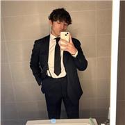 Joven estudiante con buen trato con niños. Quiero dar clases a niños de primaria, ESO (en asignaturas como historia o lengua)